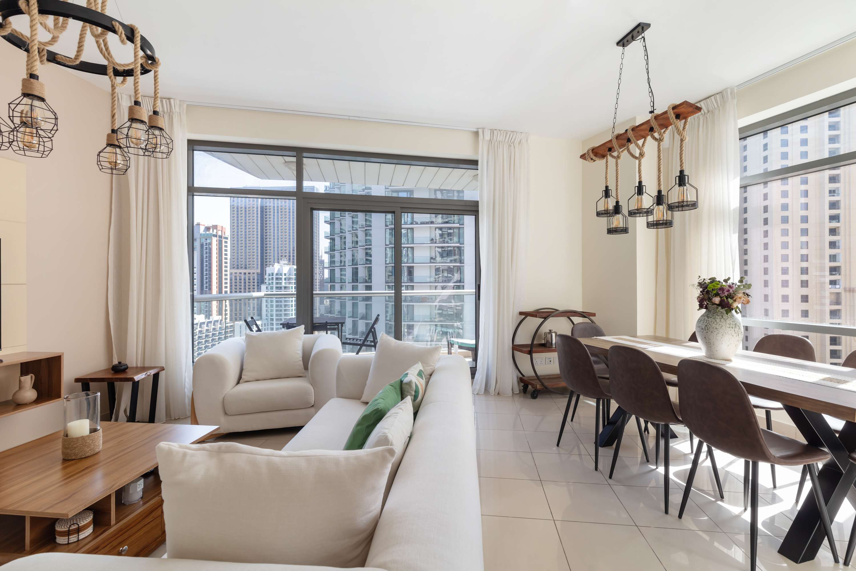 Beautiful Marina Views 1 Bed | Dubai