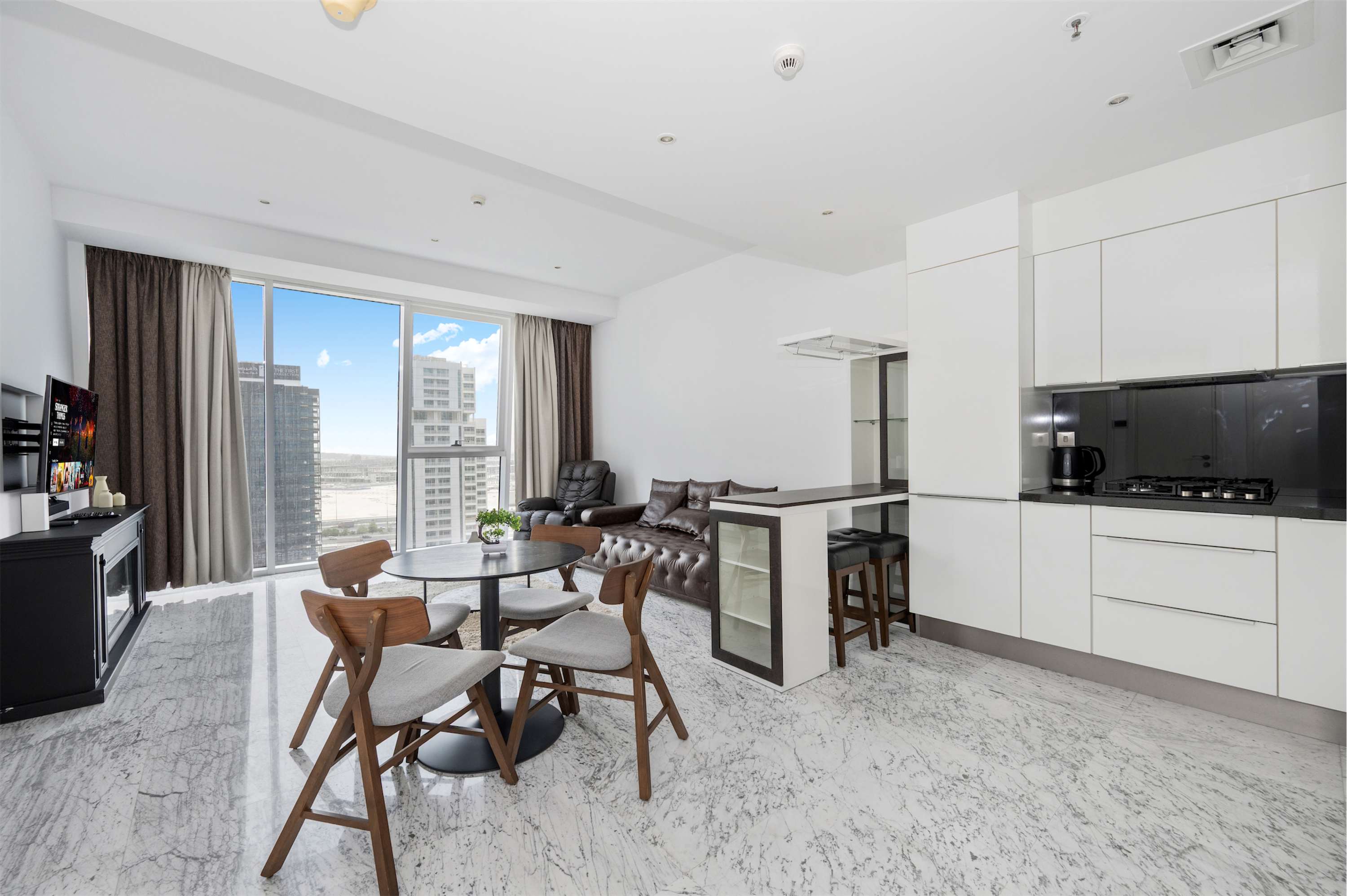 Waterfront One Bedroom - Amazing Canal Views | Dubai