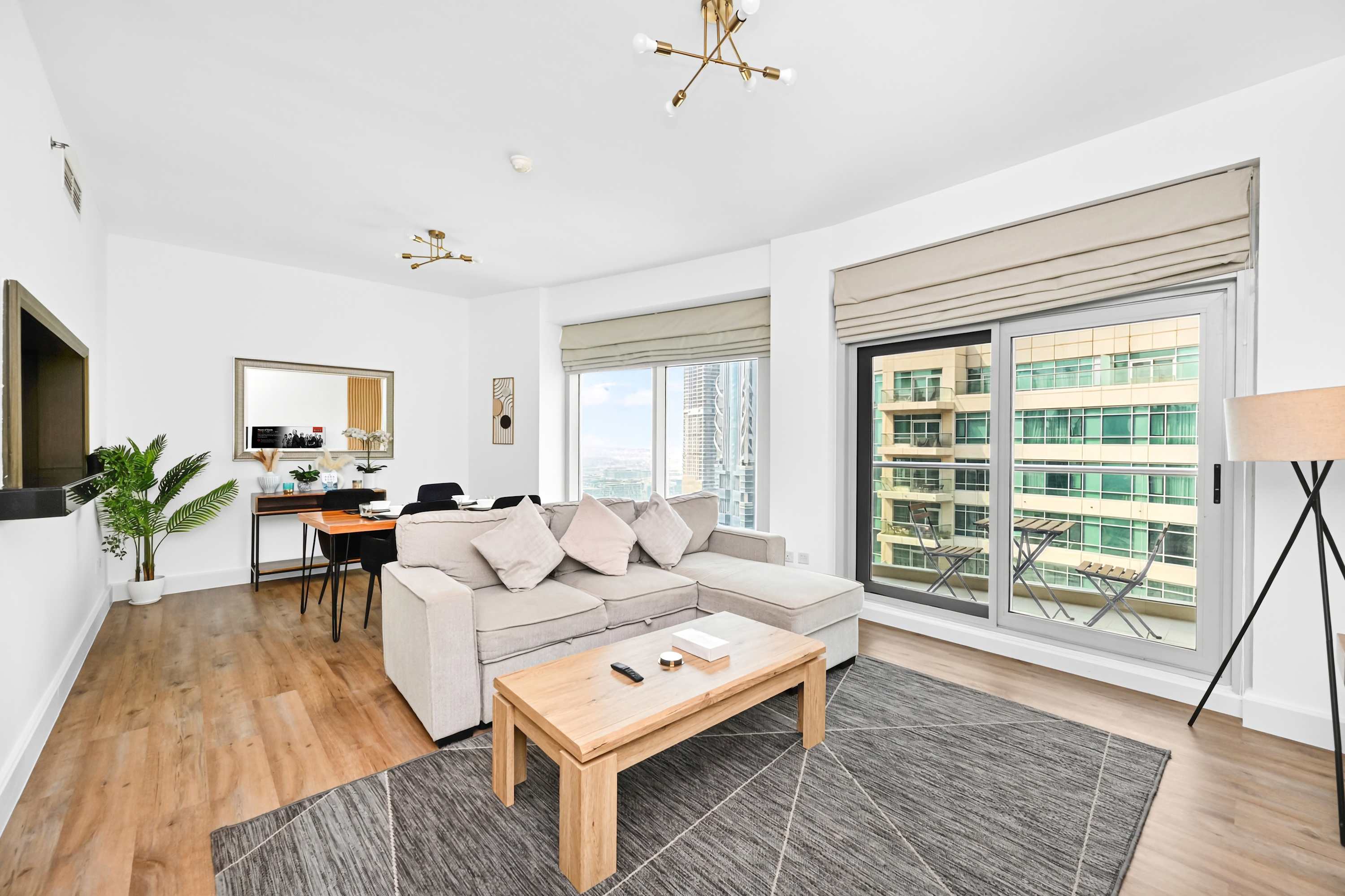 Heart of Downtown Burj View - Sleeps 8 | Downtown